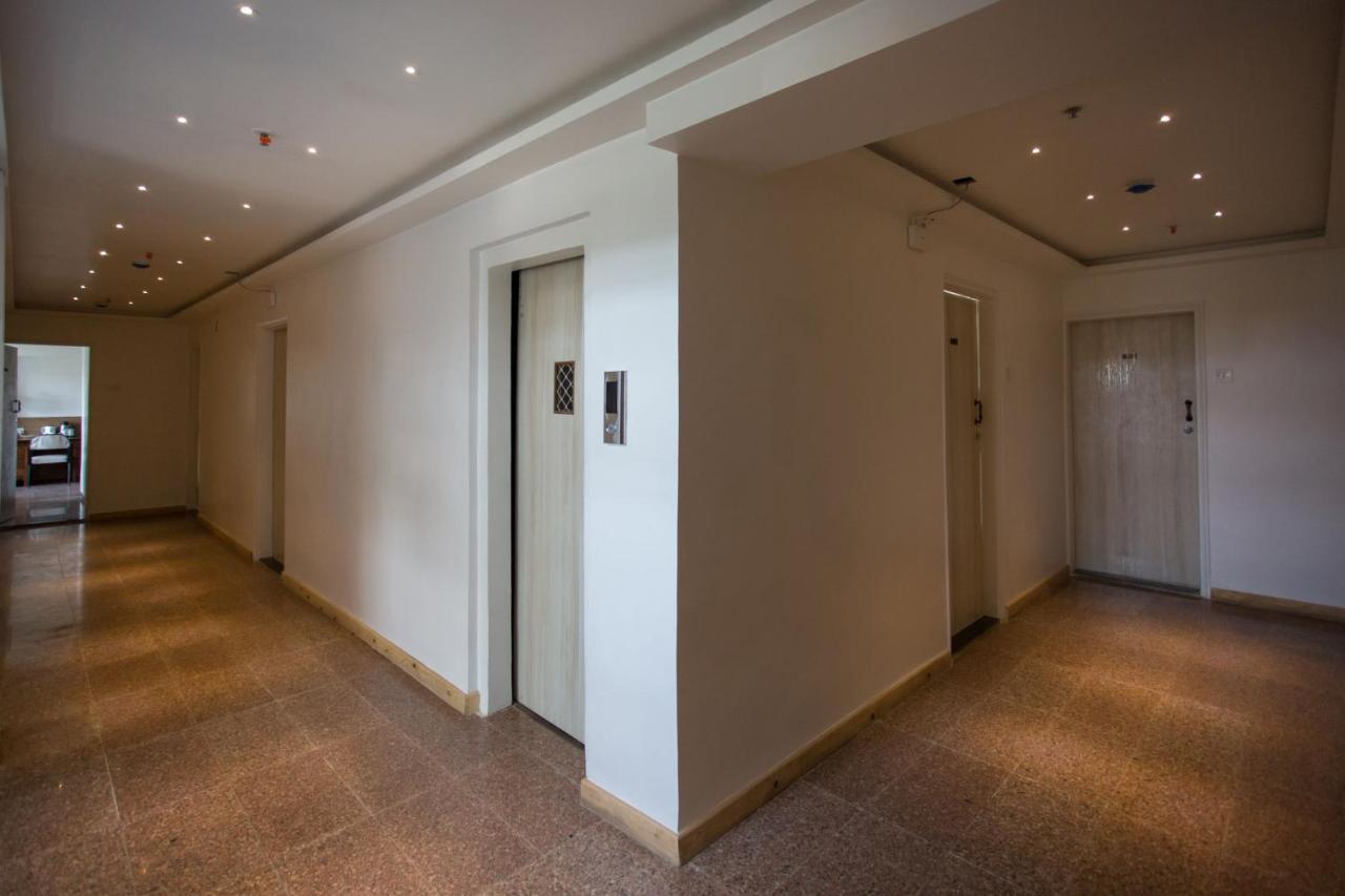 Hotel Samraj Mumbai Dış mekan fotoğraf