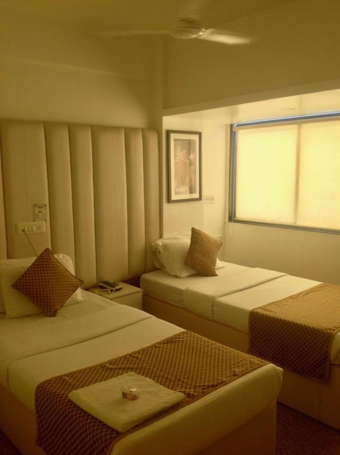 Hotel Samraj Mumbai Dış mekan fotoğraf